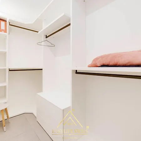 Avorio Wonderful And Modern Loft In -by Easylife Swiss Διαμέρισμα Μπελλιντσόνα